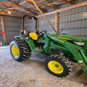 Tractor original usado John deeeree 4052M Farm 4x4 en excelentes condiciones con motor potente para una agricultura confiable - Product Image 2