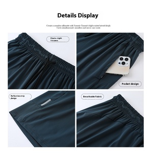 Pantalones cortos deportivos de nailon de secado rápido para hombre, pantalones cortos transpirables de cintura elástica con tira reflectante para entrenamiento para correr - Product Image 4