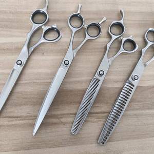 Ciseaux de toilettage pour chiens Ciseaux de toilettage pour chats Outils de toilettage professionnels Ciseaux de toilettage pour animaux de compagnie de haute qualité Fournisseurs - Product Image 1