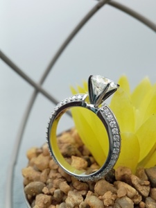 แหวนเพชรทรงบริลเลียนต์ 3 กะรัต ทองคำขาว 14K แท้ พร้อมใบรับรอง สำหรับแหวนหมั้นและแหวนแต่งงานสุดคลาสสิกทันสมัย - Product Image 5