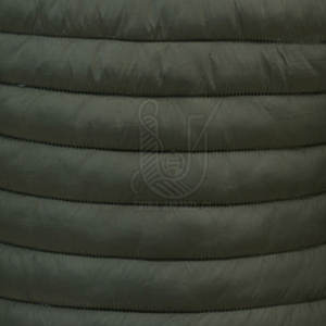 เสื้อแจ็คเก็ตพัฟเฟอร์ผู้ชายแบบมีฮู้ด สีพื้น ปี 2025 สไตล์ลำลอง คอตั้ง ปักโลโก้ด้านหน้า ระบายอากาศ แห้งเร็ว กันลม สตรีทแวร์ - Product Image 6