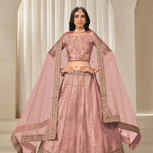 Lehenga Choli de Diseño de Lujo Moderno, Bordado hasta el Suelo, Seda Banarasi, ODM, Personalizado, Precio Económico, Venta al por Mayor - Product Image 1