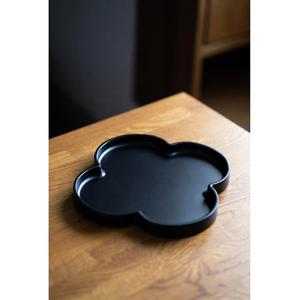 Bandeja Decorativa de Metal Artesanal, Color Negro, Diseño Moderno Ecológico para Servir con Estilo y Presentaciones de Boda Elegantes - Product Image 3