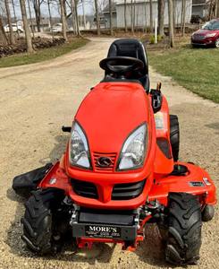 Tondeuse à gazon Kubota de qualité supérieure. - Product Image 1