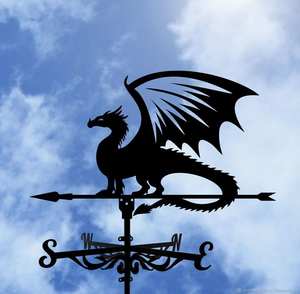 Veleta de hierro de intrincado diseño con carácter animal que se adapta a tejados o paisajes de temática rústica - Product Image 3