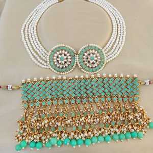 Collar gargantilla Kundan de alta calidad con hermosos pendientes Earchain para mujeres perfecto para bodas, ocasiones festivas - Product Image 2