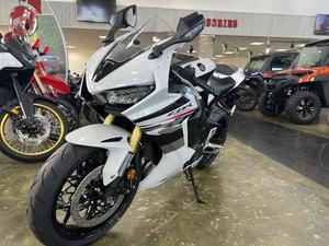 En stock: Motocicletas deportivas CBR1000RRR 2026 disponibles para la venta y listas para exportar - Product Image 3