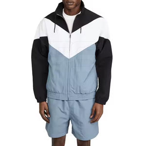 Conjuntos de cortavientos, chándales cortavientos cómodos de talla grande para conjuntos de pantalones cortos informales con logotipo personalizado - Product Image 1