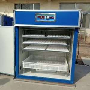 Incubateur à œufs de haute qualité pour usage commercial, 2000 œufs, température contrôlée, à vendre - Product Image 1