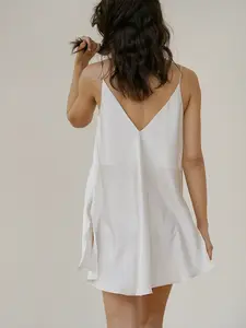 Chemises de nuit pour femmes été col en V profond sans manches évider dos nu fente robe de nuit en satin