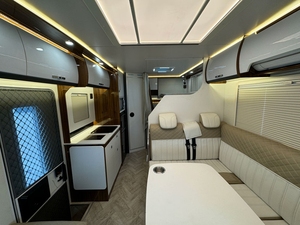 Autocaravana SAIC Maxus <span class=keywords><strong>de</strong></span> Techo Bajo, la Más Vendida en Arabia Saudita, para Campamentos y Viajes, con Amplio Espacio y Conducción Cómoda - Product Image 2
