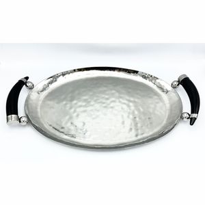 Bandeja Ovalada Grande de Metal Martillado Artesanal con Asas de Cuerno Únicas para Cenas Elegantes y Fiestas, Bandejas Decorativas - Product Image 1