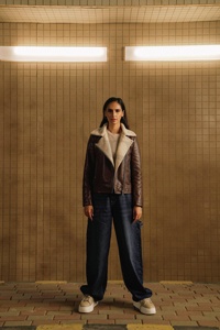 2025 nuevo estilo personalizado moda mujer talla grande chaqueta vaquera señoras abrigos de mezclilla chaquetas de mujer tarifa al por mayor precio barato - Product Image 3