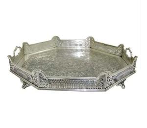 Vaisselle en métal Assiettes de présentation Assiette de service en métal plaqué argent Vaisselle en métal Vaisselle pour desserts de fête de mariage - Product Image 1