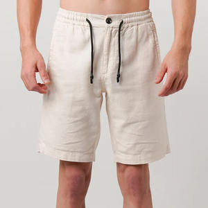กางเกงขาสั้นผ้าฝ้ายสไตล์สตรีทสำหรับผู้ชายกางเกงขาสั้นผ้าคอตตอนแบบปรับแต่งได้ลายพื้นปิดเอวยางยืดทำจากปากีสถาน - Product Image 2