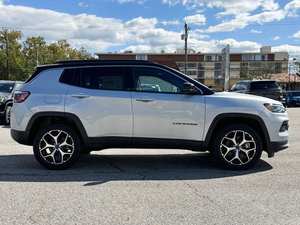 Ofertas Destacadas 2026: Compass Limited 4dr SUV 4WD (2.0L 4cil Turbo 8A) - Venta de Temporada de Coches Usados Premium - Product Image 5