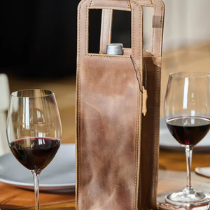 Porte-accessoires en cuir Cadeaux pour hommes Caddy pour père Sac de transport artisanal pour une bouteille de vin LEB-0040B - Product Image 1