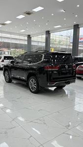 โตโยต้า ปราโด TX L ปี 2024 มือสอง พวงมาลัยซ้าย SUV เบาะหนัง กล้องมองหลัง จอสัมผัส - Product Image 3