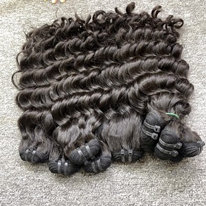 Vente en gros d'extensions de cheveux humains vietnamiens bouclés naturels sans emmêlement ni perte de haute qualité faisceau de vagues profondes - Product Image 2