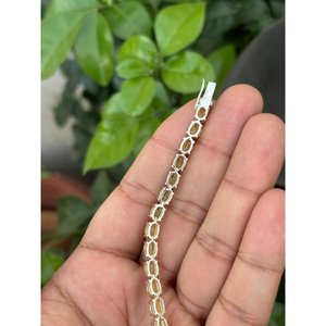 สร้อยข้อมือเทนนิสเงินแท้ 925 ประดับไพลินสีเหลือง เครื่องประดับที่หรูหราและมีสไตล์ - Product Image 4