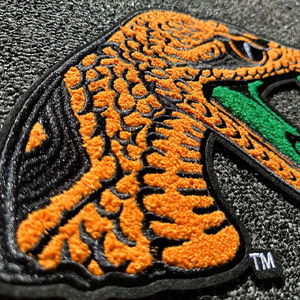 Florida A & M มหาวิทยาลัย FAMU rattler ผ้าทอลายทแยง3D รูปดอกไม้พร้อมลูกปัดพีวีซีผ้าทอสไตล์รีดออน - Product Image 3