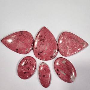 Piedras preciosas sueltas de thulita natural de alta calidad, acabado rosa elegante en múltiples formas para diseñadores de joyas - Product Image 4