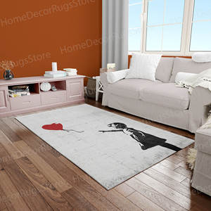 Alfombra Impresa: Alfombra Suave de Tela No Tejida con Diseño de Chica Genial Personalizada con Globo Rojo de Banksy, para Colgar en la Pared - Product Image 1
