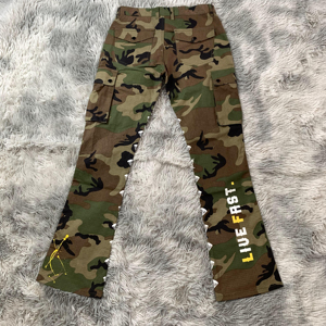 OEM de alta calidad personalizado hombre Jogger Camo Bootcut pantalones Streetwear suelto apilado camuflaje acampanado Cargo pantalones hombres - Product Image 2