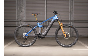 Bicicleta Eléctrica de Montaña Híbrida Cube Stereo 160 HPC Race 750, 24'', Motor Bosch, Suspensión Completa, Acero al Carbono, Energía Solar - Product Image 2