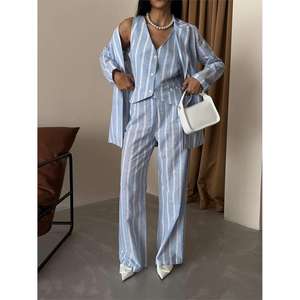 Conjunto de Traje Azul de Lino a Rayas para Mujer, Chaleco y Pantalones - Product Image 1