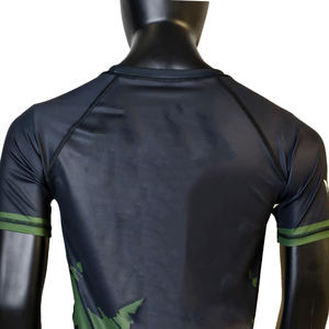Vente en gros Rash Guard à manches courtes personnalisé UPF Surf Swim Fighting Gear Compression BJJ MMA Shirt Sublimation Printed Breathable - Product Image 3