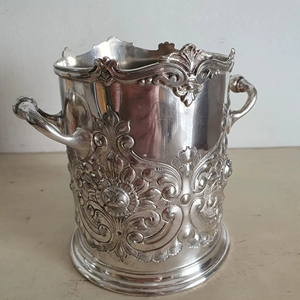 Seau à glace design pour occasions spéciales, à usage multiple et à offrir en cadeau, élégant refroidisseur de boissons de table, bar à domicile, fêtes, réception d'invités - Product Image 1