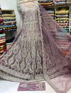 Robe de mariée Maxi brodée Lehenga Choli pour belles femmes pakistanaises prix - Product Image 3
