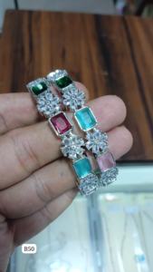 กำไลเพชรสไตล์คลาสสิกแบบอเมริกันและกำไลชุบเงินและเพทายทรงลูกบาศก์แบบดั้งเดิมและทันสมัยสำหรับผู้หญิงและเด็กผู้หญิง - Product Image 4