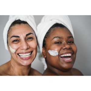 Crème YANY Soin de la Peau aux Algues Marines 30ml Niacamide Vitamine C pour le Visage Correcteur de Pigmentation Nourrissant Sans Cruauté Végétalien - Product Image 4