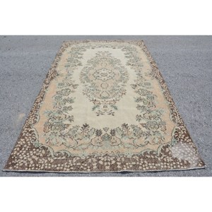 พรมตุรกีโบราณสีเบจสีน้ำตาลขนาด5.5x9.4ฟุตงานเย็บปะขนสัตว์สำหรับห้องโถงห้องนอนห้องนอนน้ำยางสำหรับห้องข้างเตียง - Product Image 1