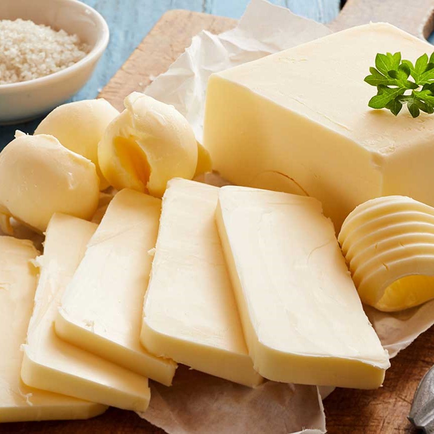 Может ли испортиться сливочное масло. Масло сливочное. Масло сливочное продукт. Сливочное масло подготовка. Масло сливочное фон.
