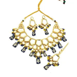 Parure de collier Kundan bleu clouté avec pendentif en forme de feuille, plaqué or rhodié 18 carats, bijoux en cuivre ornés de perles et de diamants, idéale pour les cadeaux de mariage - Product Image 1