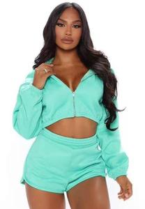 ชุดเสื้อผ้า2ชิ้นสำหรับผู้หญิงเสื้อครอปมีฮู้ดแขนยาวและกางเกงขาสั้นลำลองใหม่ฤดูใบไม้ร่วง - Product Image 5