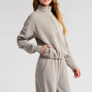 Vêtements à capuche à col montant pour entraînement en nylon imprimé décontracté de yoga à fermeture éclair pour femmes avec logo - Product Image 2