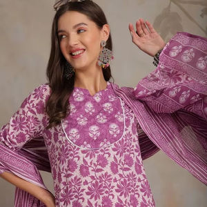 Mujeres étnicas púrpura Floral impreso puro algodón recto Kurta con pantalones y Dupatta indio pakistaní salwaar kameez traje - Product Image 1