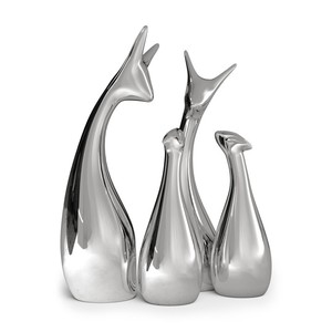 Objeto Decorativo de Cerámica Plateada Hecho a Mano con Diseño de Ciervo Contemporáneo de 25 cm - Product Image 1
