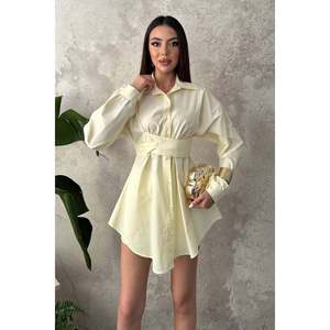 Ensemble jaune deux pièces avec ceinture - Jaune - Product Image 3