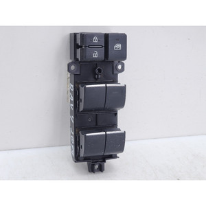 Panneau de commande central des vitres TOYOTA Rav4 6ème Série 84040-42050 A25AFXS (12>) - Product Image 2