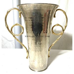 Espejo martillado Pulido Acero inoxidable y latón Decoración de mesa Floreros Superventas Diseñador único Trompeta redonda - Product Image 1