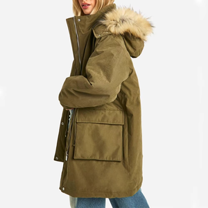 Parka pour femmes conçue pour une tenue isolante et résistante au vent, parka pour femmes fabriquée en tissu durable pour les aventures en plein air - Product Image 2