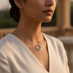 Pendentif Solitaire Minimaliste en Argent 925 Art Palace avec Pierre Précieuse Péridot Vert, Design Géométrique, Bijoux pour Femme, Certifié par un tiers - Product Image 2