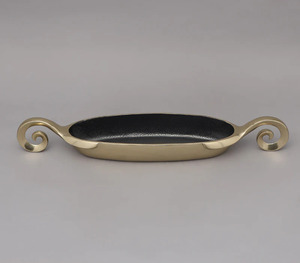 Bandeja de servicio rectangular de metal dorado de lujo con asa reutilizable Vintage/rústico/diseño moderno para platos de boda o restaurante - Product Image 2