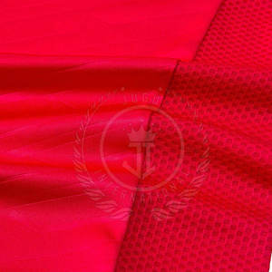 ชุดฟุตบอลแขนสั้นผู้ชาย คุณภาพสูง สีพื้น แห้งเร็ว ระบายอากาศดี ผลิตจากโพลีเอสเตอร์ 100% ขายตรงจากโรงงาน ราคาพิเศษ - Product Image 4