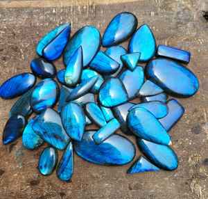 Cabochon de Labradorite multi-violette de haute qualité pierres précieuses en vrac naturelles polies pour la fabrication de bijoux - Product Image 2